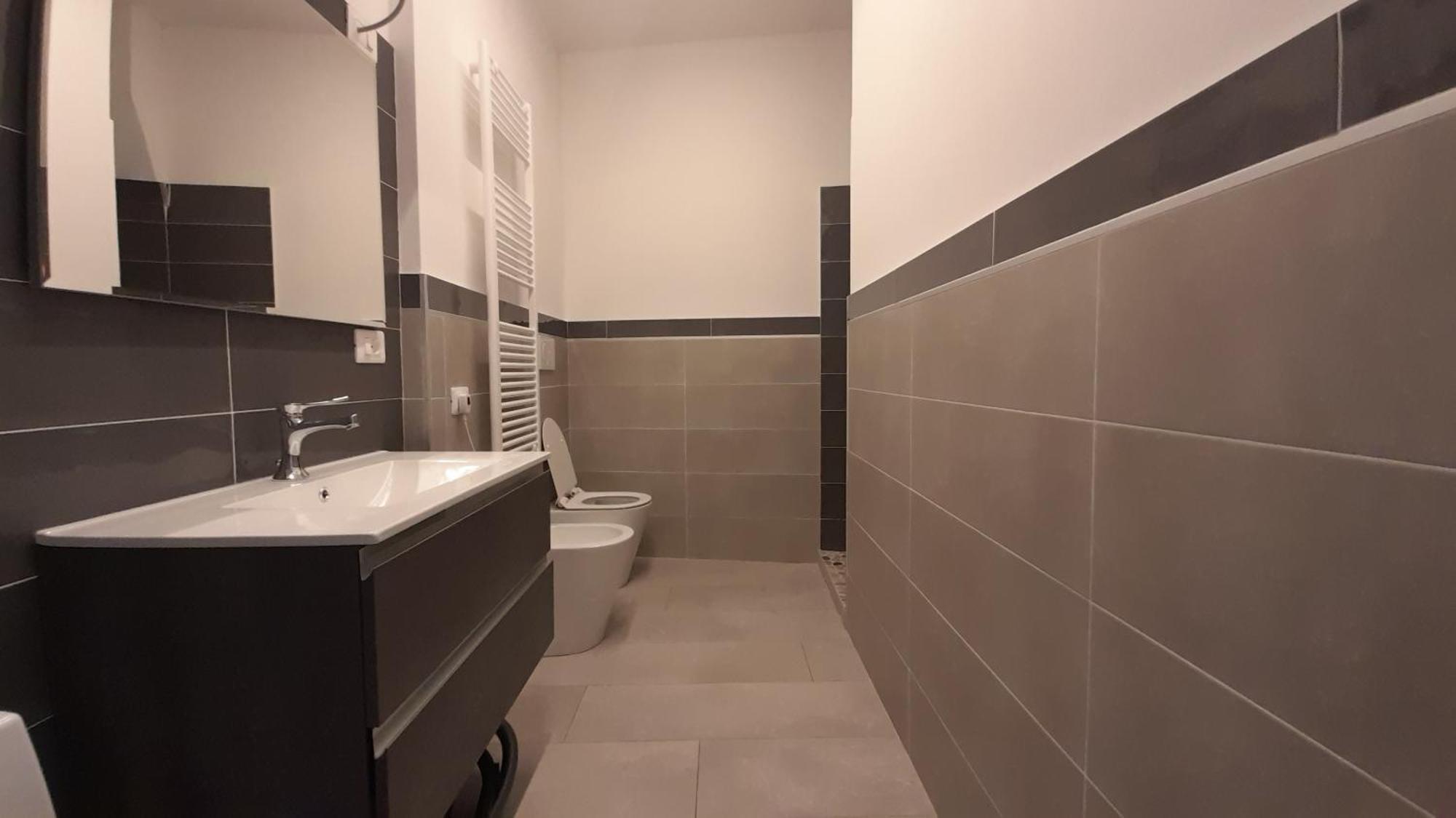 Quiet Apartment - Twa Bologna Ngoại thất bức ảnh